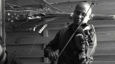 vignette CONCERT,PERFORMANCE    GROUPE DE VIOLONS  par DOOD